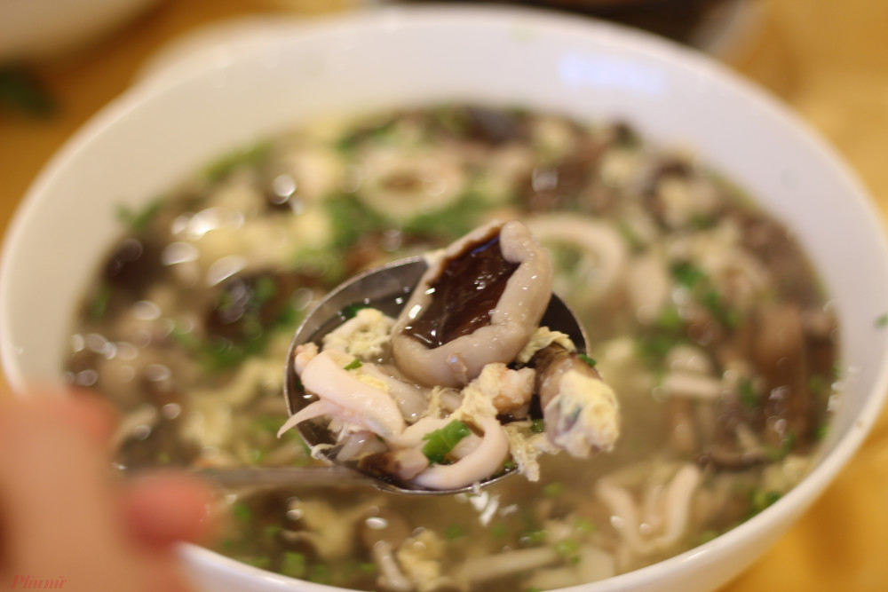 N&acirc;́m tràm hải sản