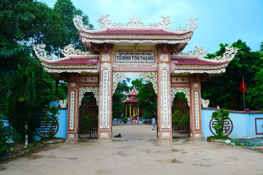 Ch&ugrave;a T&ocirc;n Thạnh, nơi cụ Đồ Chiểu ở v&agrave; viết b&agrave;i Lục V&acirc;n Ti&ecirc;n v&agrave; Văn Tế Nghĩa Sĩ Cần Giuộc.