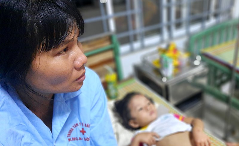Đối với những người ở lại, họ vẫn c&ograve;n thất thần, ngơ ng&aacute;c trước nỗi đau qu&aacute; lớn
