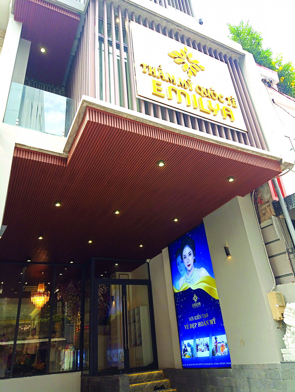 Cơ sở Thẩm mỹ Quốc tế Emilya tại 27B Thạch Thị Thanh, P.Tân Định, Q.1, TP.HCM
