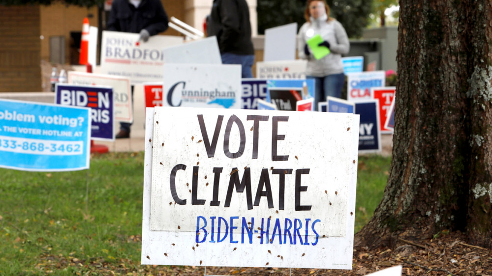 Trong nhiều cuộc vận động tranh cử, &ocirc;ng Joe Biden hứa sẽ đưa nước Mỹ trở lại cuộc chiến chống biến đổi kh&iacute; hậu, v&agrave; người d&acirc;n Mỹ tin tưởng rằng &ocirc;ng sẽ l&agrave;m được điều đ&oacute;