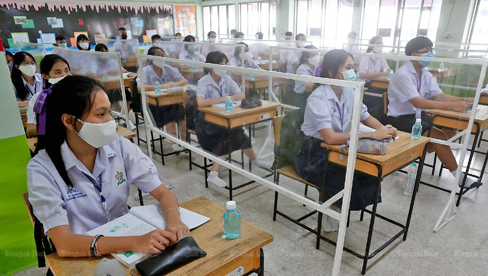 Th3u đ&ocirc; Bangkok quyết định đ&oacute;ng cửa trường học để tập trung kiểm so&aacute;t số ca nhiễm COVID-19 mới