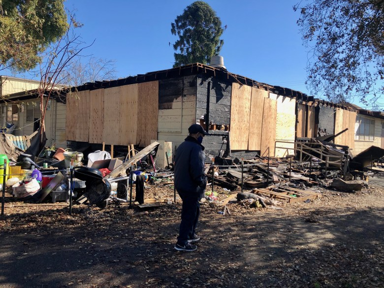 Trung T&acirc;m Cộng Đồng người Mỹ gốc Việt ở Oakland, California, bị ch&aacute;y h&ocirc;m 6/2/2021 - Ảnh: Bay Area News Group