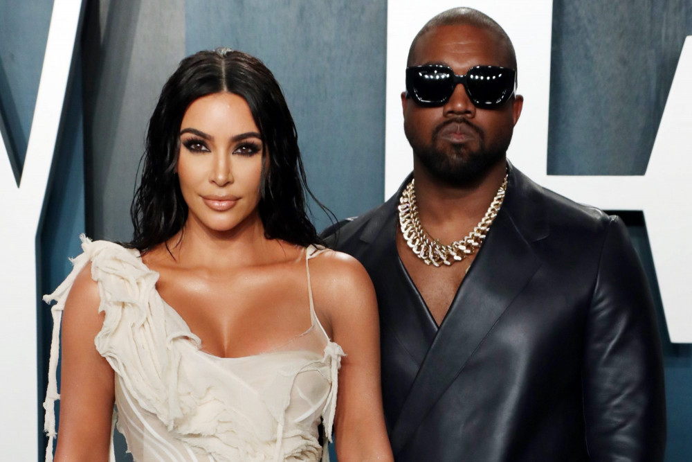 Kanye West v&agrave; vợ từng l&agrave; cặp nghệ sĩ c&oacute; ảnh hưởng với giới giải tr&iacute; Hollywood.