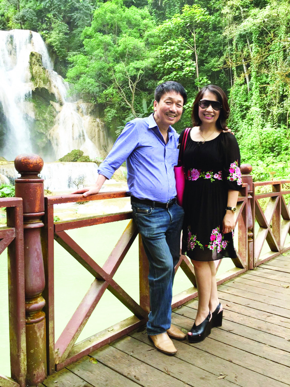 Vợ chồng nhạc sĩ Ph&uacute; Quang