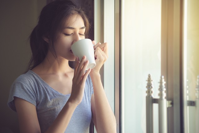 Đ&agrave;n b&agrave; 40 kh&ocirc;ng c&ograve;n ganh với những c&ocirc; g&aacute;i trẻ - Ảnh minh họa