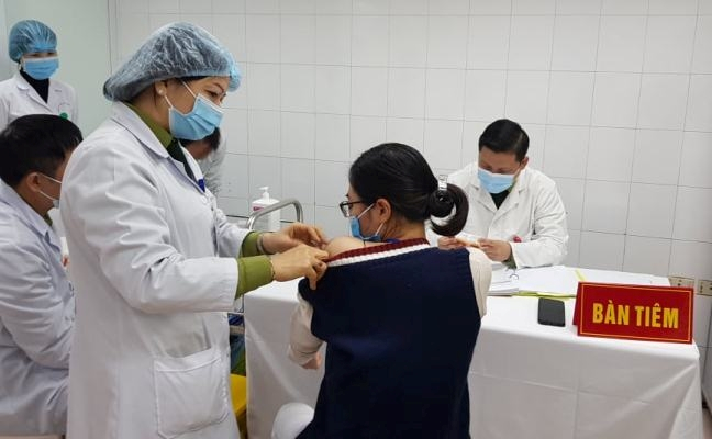 Ti&ecirc;m thử nghiệm vắc-xin Nanocovax tại Học viện Qu&acirc;n y