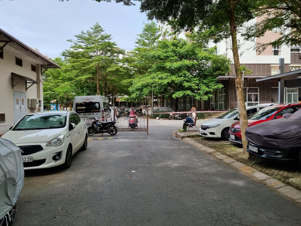 Dự kiến, chiều ng&agrave;y 12/6, h&agrave;ng ng&agrave;n người d&acirc;n ở block A1, A2 sẽ được l&agrave;m x&eacute;t nghiệm.