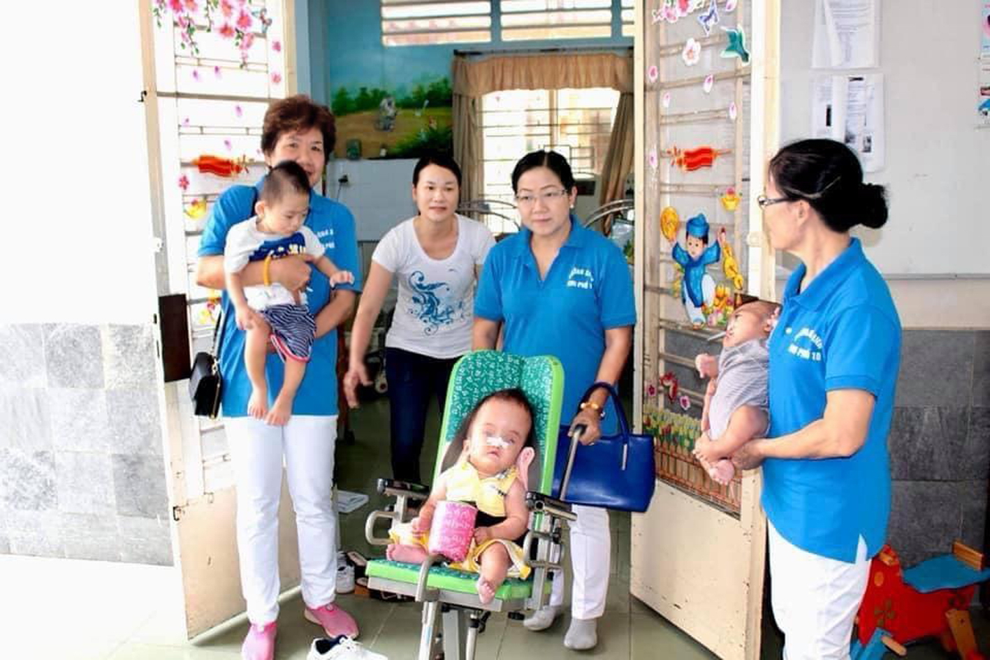 Với gia đình chị Xuân, hạnh phúc được tìm thấy ngay trong hoàn cảnh nghiệt ngã nhất