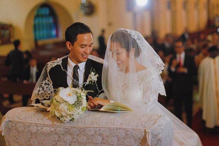 Tăng Thanh H&agrave; v&agrave; Louis Nguyễn c&ocirc;ng khai t&igrave;nh cảm v&agrave;o năm 2009, đến năm 2012 cả hai tổ chức đ&aacute;m cưới. 