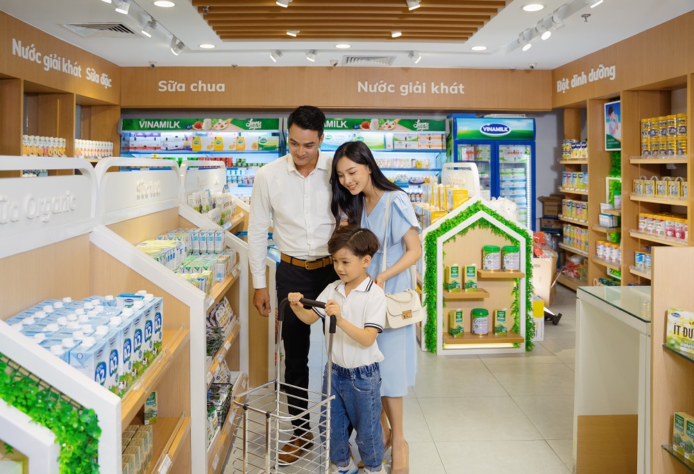 Vinamilk l&agrave; thương hiệu được người ti&ecirc;u d&ugrave;ng Việt Nam chọn mua nhiều nhất trong nhiều năm liền. Ảnh: Vinamilk