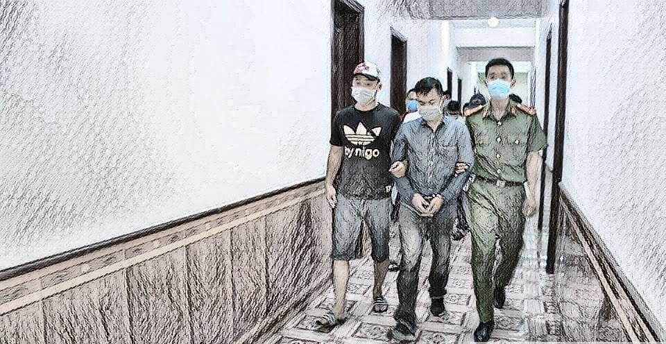 Nh&oacute;m đối tượng bắt giữ, đ&aacute;nh đập anh T. bị bắt 