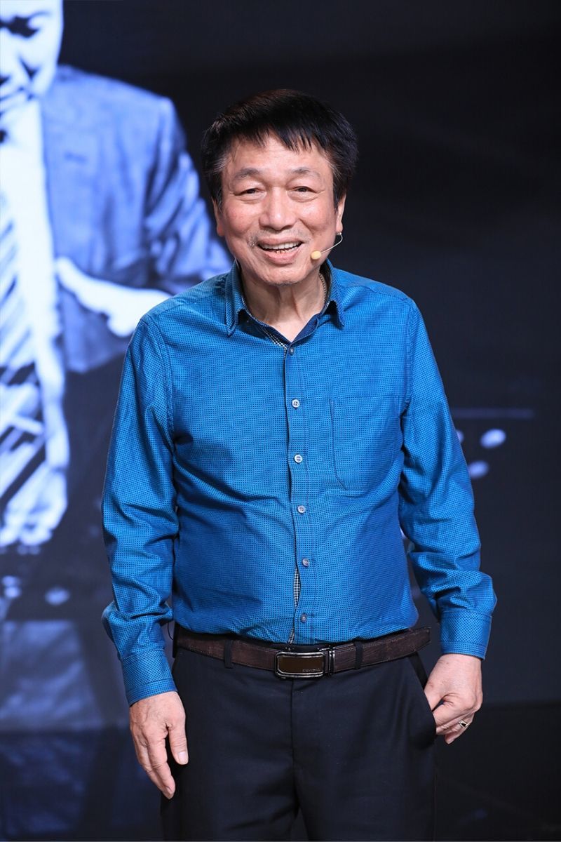 Nhạc sĩ Ph&uacute; Quang