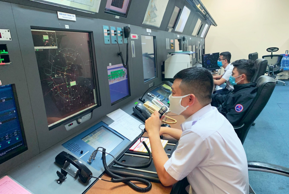 Hoạt  động  điều  h&agrave;nh  bay  sụt  giảm li&ecirc;n tục  về chuyến trong  nhiều  th&aacute;ng  v&igrave; ảnh hưởng bởi dịch COVID-19. (Ảnh  minh  hoạạ)
