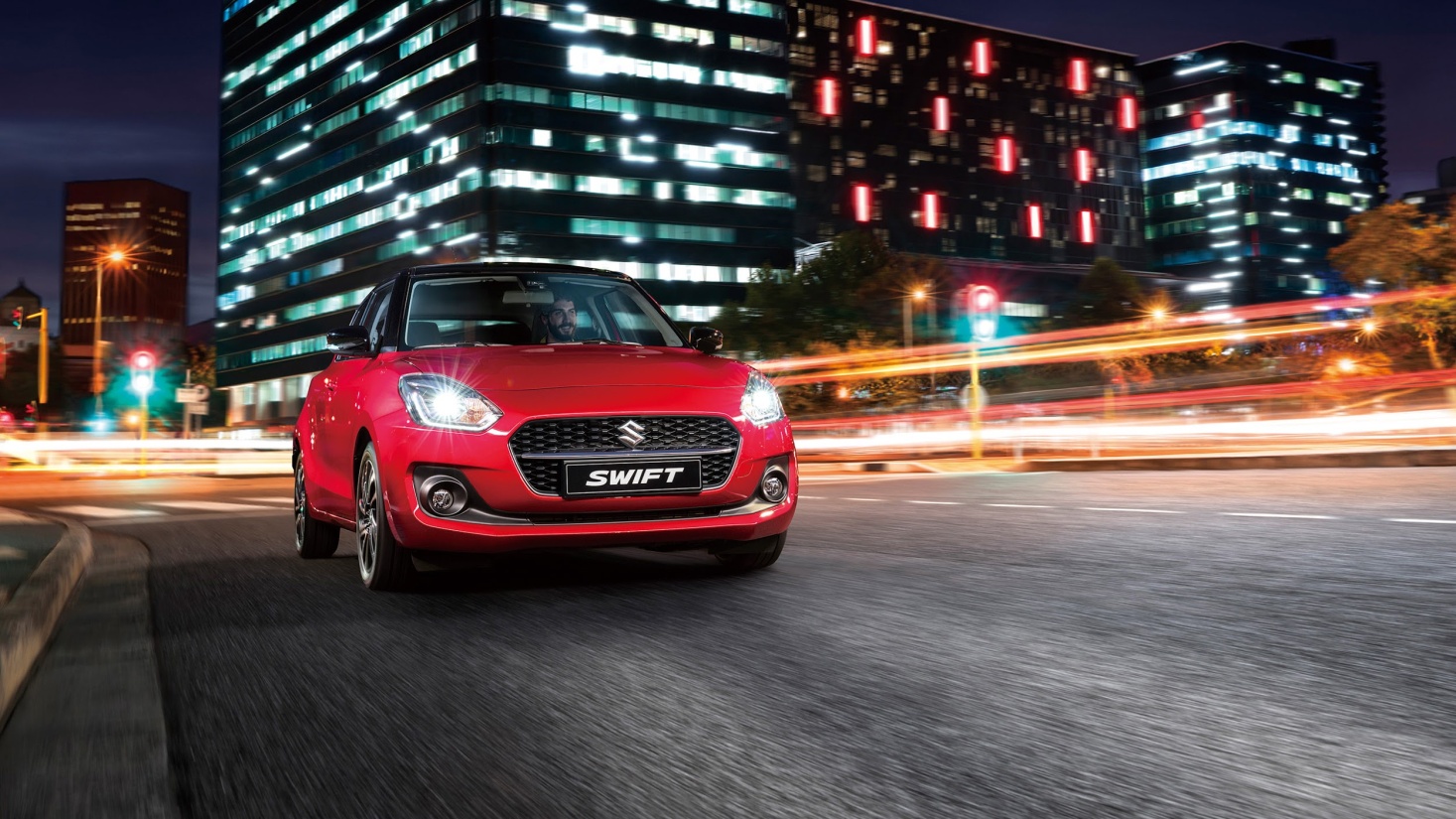 Suzuki New Swift 2021 gi&uacute;p chủ nh&acirc;n cảm nhận niềm vui mỗi ngay sau v&ocirc; lăng