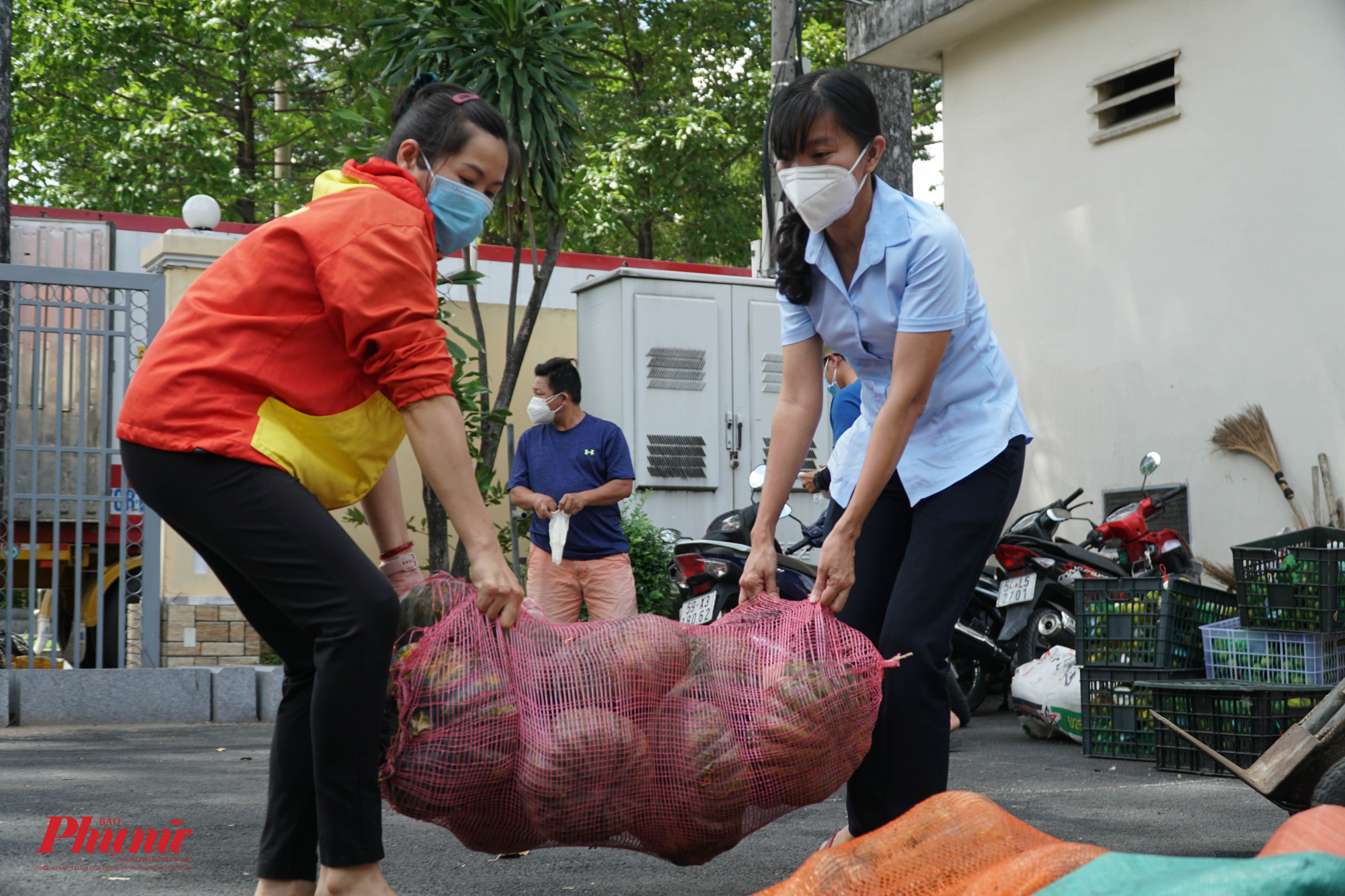 Tại đ&acirc;y, MTTQ chủ động ph&acirc;n chia theo phường v&agrave; c&aacute;c tuyến đầu được nhận