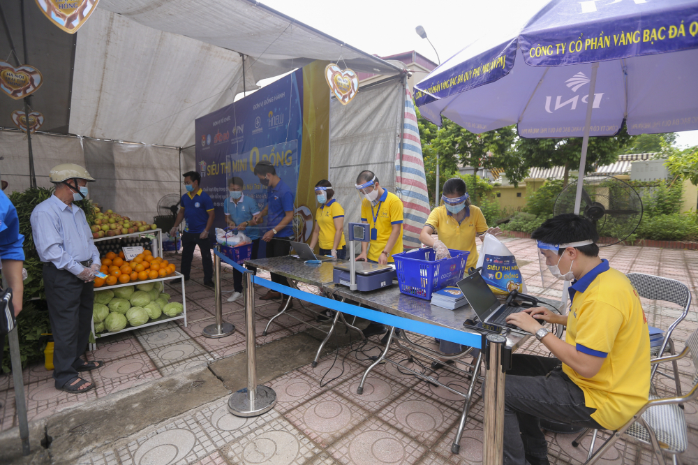 Chương tr&igrave;nh do Th&agrave;nh đo&agrave;n, Hội Sinh vi&ecirc;n th&agrave;nh phố H&agrave; Nội - Hội Sinh vi&ecirc;n Việt Nam th&agrave;nh phố H&agrave; Nội phối hợp với c&aacute;c đơn vị triển khai. Ngo&agrave;i ra, &ldquo;Si&ecirc;u thị mini 0 đồng&rdquo; tại H&agrave; Nội cũng được bảo trợ bởi Sở C&ocirc;ng Thương th&agrave;nh phố H&agrave; Nội.