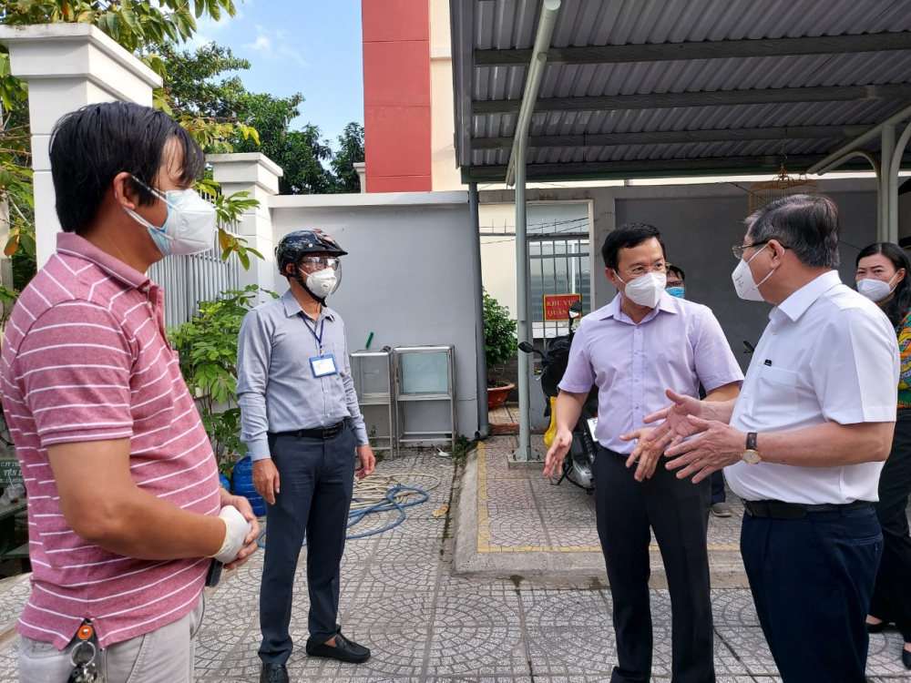 Chủ tịch UBND TPHCM Nguyễn Th&agrave;nh Phong cam kết thực hiện hiệu quả vai tr&ograve; đại biểu của nh&acirc;n d&acirc;n nếu được t&iacute;n nhiệm t&aacute;i đắc cử đại biểu HDDND TPHCM nhiệm kỳ mới.