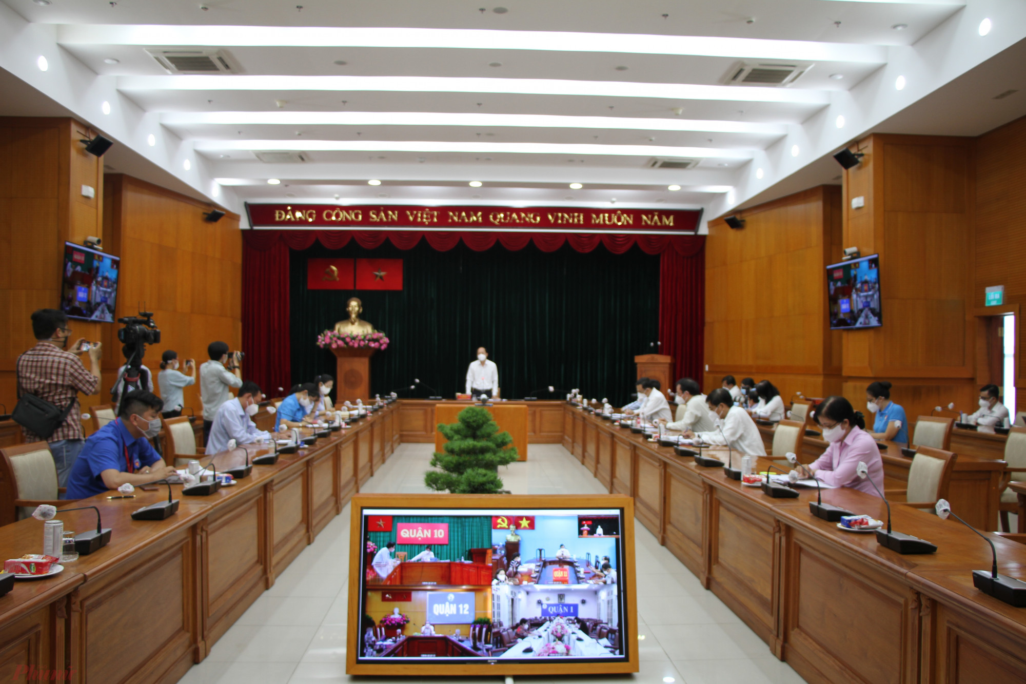 Quang cảnh hội nghị giao ban trực tuyến về c&ocirc;ng t&aacute;c chăm lo an sinh x&atilde; hội do Ph&oacute; b&iacute; thư Nguyễn Hồ Hải chủ tr&igrave; chiều ng&agrave;y 2/8
