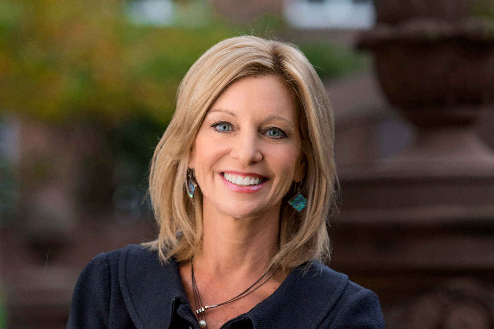Karen Lynch - CEO của CVS Health