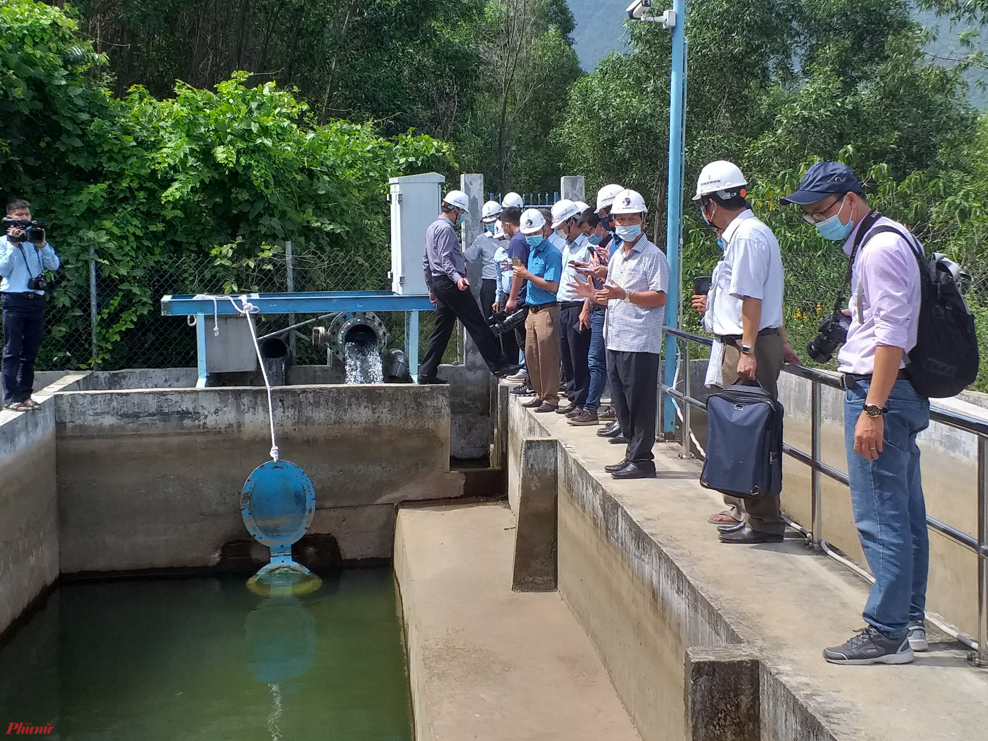 Một trong những bể lọc tại nh&agrave; m&aacute;y nước Ch&acirc;n M&acirc;y tại x&atilde; Lộc Tiến