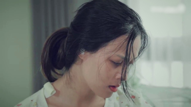 Nhờ c&aacute;i h&ocirc;m con ốm sốt, c&ocirc; mới hiểu hơn về người phụ nữ ấy - Ảnh minh họa