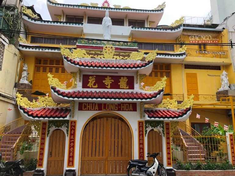 Ch&ugrave;a Long Hoa. Ảnh: B&aacute;o Gi&aacute;c Ngộ