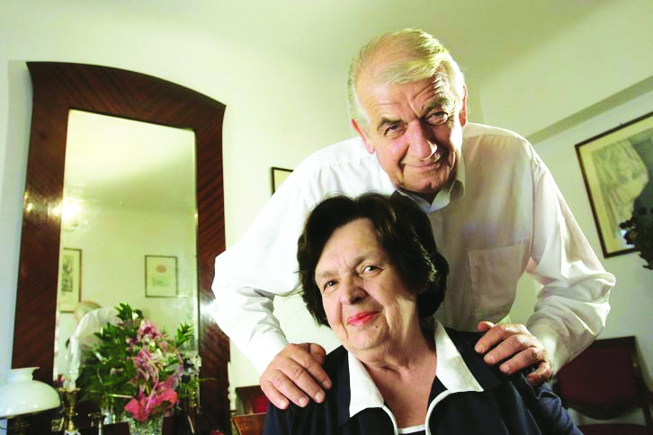 Bác sĩ Zbigniew Religa và vợ