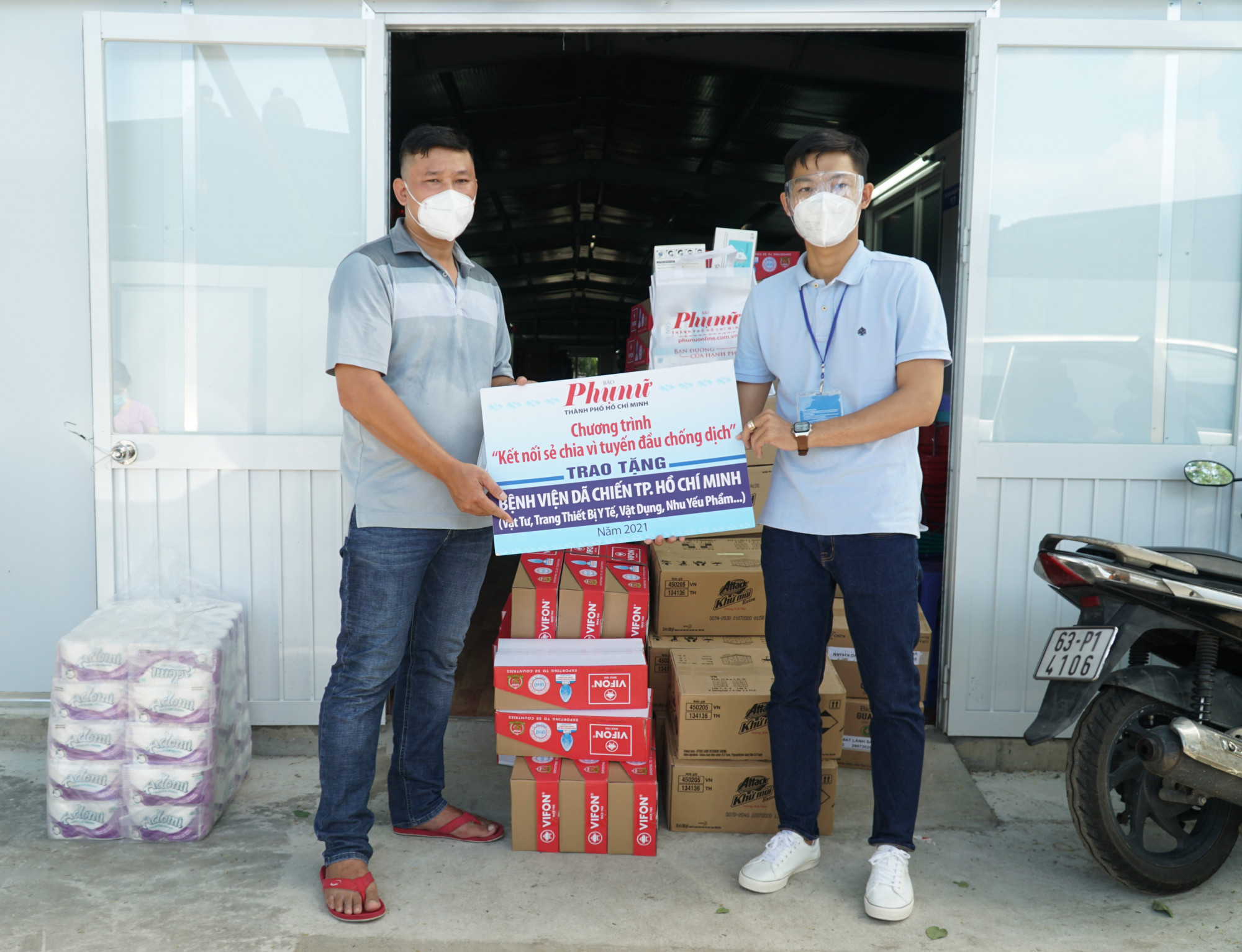 B&aacute;o Phụ Nữ TPHCM tiếp tục hỗ trợ, đồng h&agrave;nh c&ugrave;ng tuyến đầu chống ch&iacute;nh