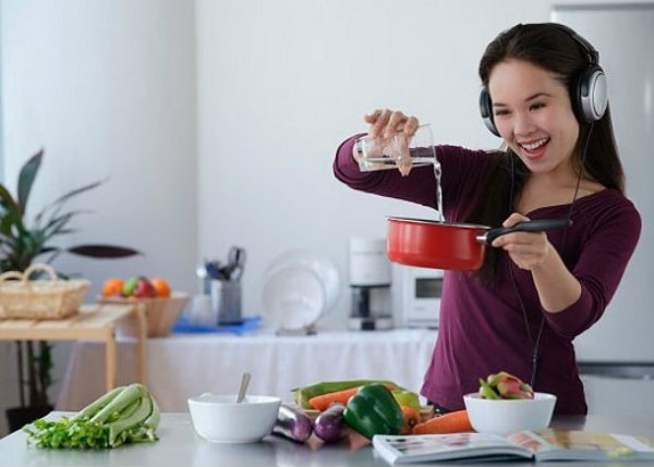 Muốn lan tỏa năng lượng t&iacute;ch cực tr&ecirc;n Facebook kh&ocirc;ng hề dễ d&agrave;ng. Ảnh minh họa