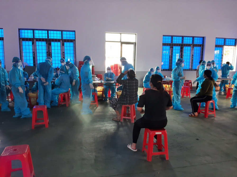 Ng&agrave;nh Y tế triển khai x&eacute;t nghiệm diện rộng cho người d&acirc;n tr&ecirc;n địa b&agrave;n TX An Nhơn