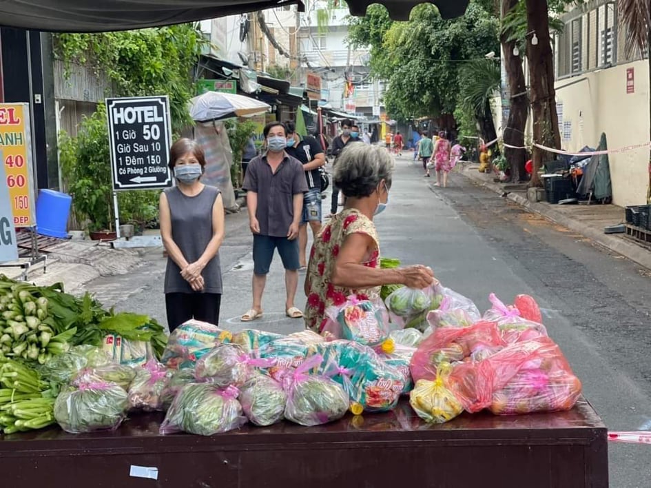TPHCM chuẩn bị 2 triệu t&uacute;i an sinh đảm bảo đời sống người d&acirc;n