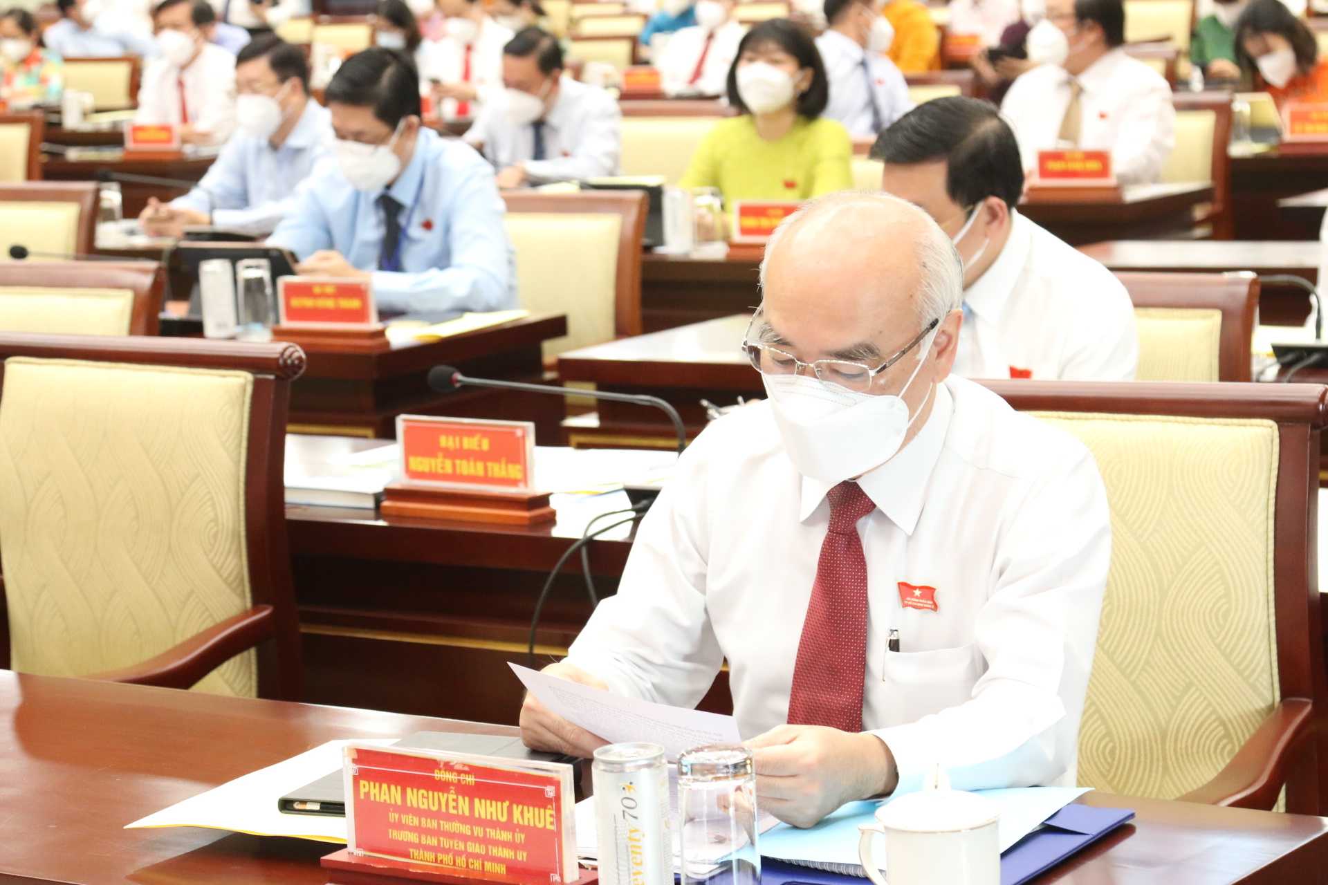 C&aacute;c đại biểu tham dự kỳ họp HĐND TP s&aacute;ng 24/8