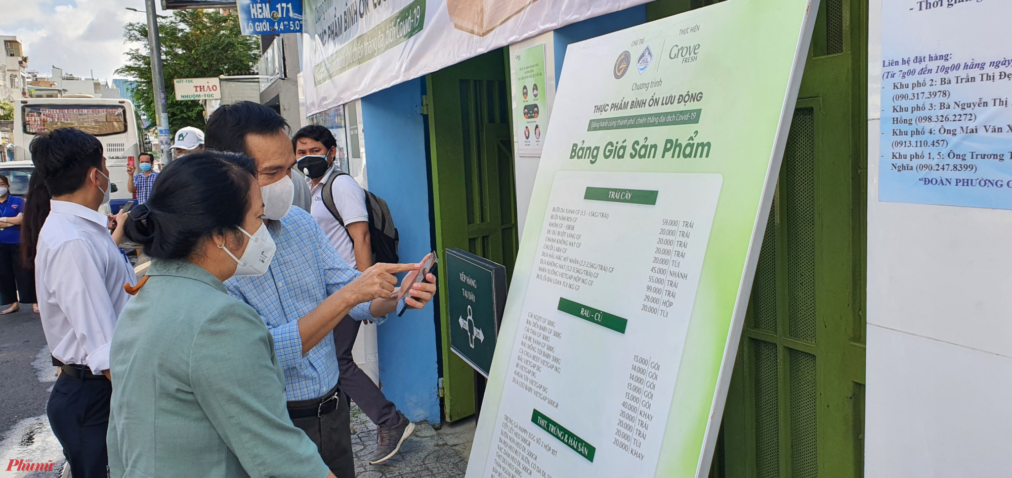 khai trương cửa h&agrave;ng tự động - thanh to&aacute;n kh&ocirc;ng tiếp x&uacute;c 