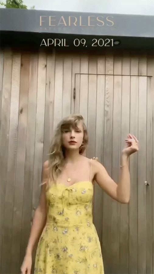 Nhờ Taylor Swift, mẫu v&aacute;y 218 USD ch&aacute;y h&agrave;ng.