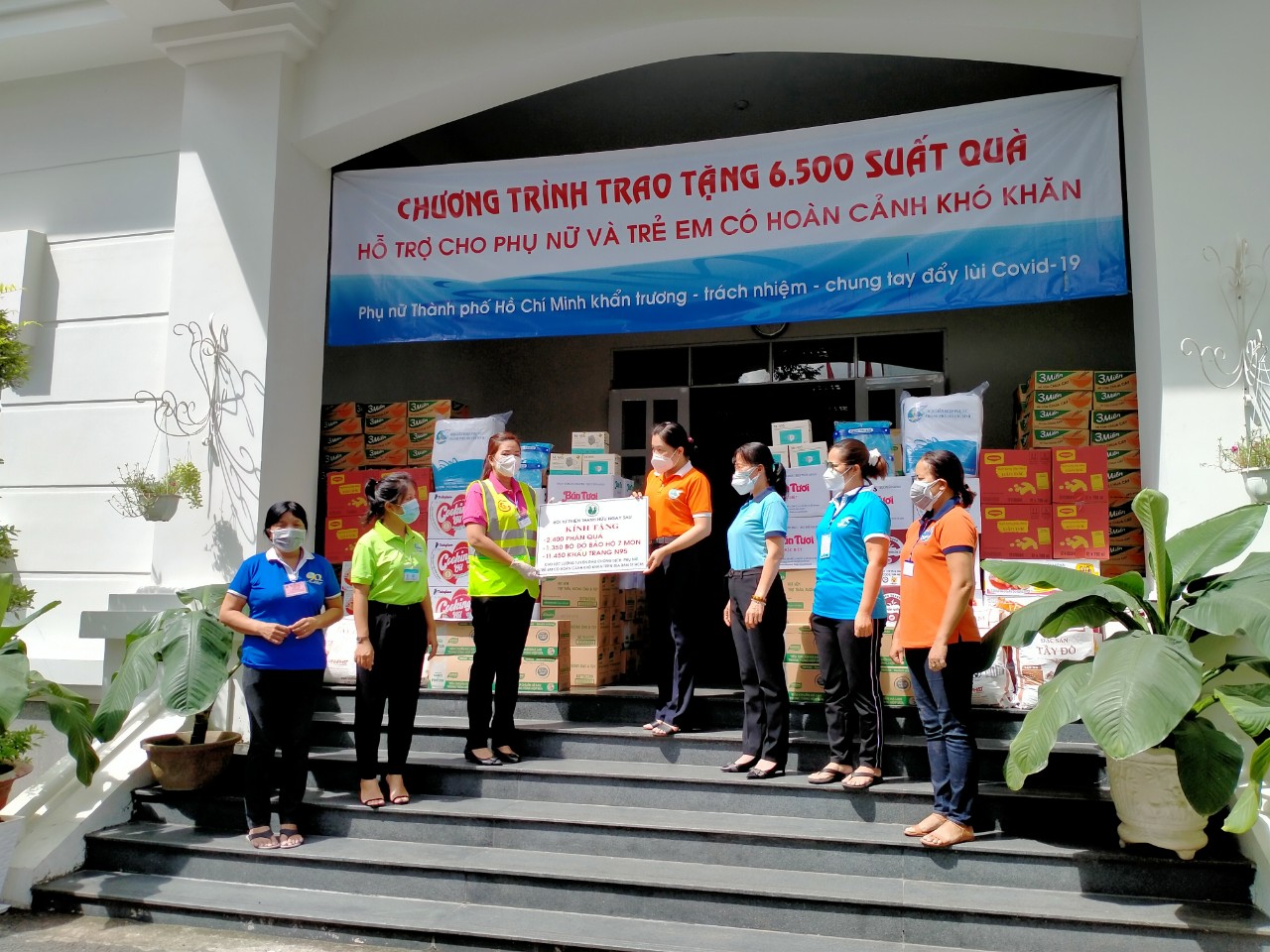 Hội LHPN TPHCM triển khai chương tr&igrave;nh 6.500 phần 