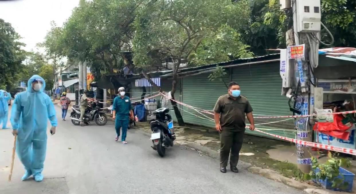 Hiện trường nơi Huynh ra tay ch&eacute;m đứt l&igrave;a b&agrave;n tay của &ocirc;ng Kim