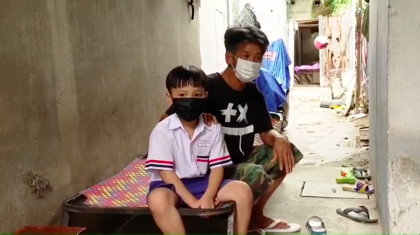 Nhiều đứa trẻ tại TPHCM trở th&agrave;nh mồ c&ocirc;i v&igrave; cha mẹ mất trong đại dịch - Ảnh minh hoạ