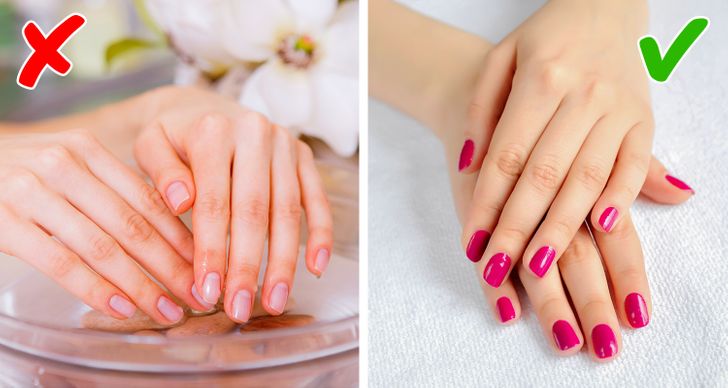L&agrave;m kh&ocirc; m&oacute;ng tay trong nước lạnh l&agrave; một mẹo được biết đến rộng r&atilde;i d&agrave;nh cho những người muốn l&agrave;m kh&ocirc; m&oacute;ng tay mới đ&aacute;nh b&oacute;ng nhanh hơn. Tuy nhi&ecirc;n, đ&acirc;y chỉ l&agrave; một huyền thoại, nước lạnh l&agrave;m cứng m&oacute;ng tay thay v&igrave; l&agrave;m kh&ocirc; ch&uacute;ng, c&ocirc;ng thức sơn m&oacute;ng tay th&ocirc;ng thường cần oxy để l&agrave;m kh&ocirc; chứ kh&ocirc;ng phải chất lỏng. Khi bạn nh&uacute;ng c&aacute;c ng&oacute;n tay v&agrave;o nước lạnh v&agrave; đợi ch&uacute;ng kh&ocirc;, điều n&agrave;y thực sự l&agrave;m l&agrave; l&agrave;m cứng m&oacute;ng tay v&agrave; khiến m&oacute;ng tay bạn bị bong ra v&igrave; n&oacute; chưa bao giờ kh&ocirc; ho&agrave;n to&agrave;n.  V&igrave; vậy, thay v&igrave; nh&uacute;ng c&aacute;c ng&oacute;n tay v&agrave;o nước lạnh, h&atilde;y để ch&uacute;ng kh&ocirc; tự nhi&ecirc;n trong kh&ocirc;ng kh&iacute; v&agrave; nếu bạn đang vội, h&atilde;y sử dụng quạt.