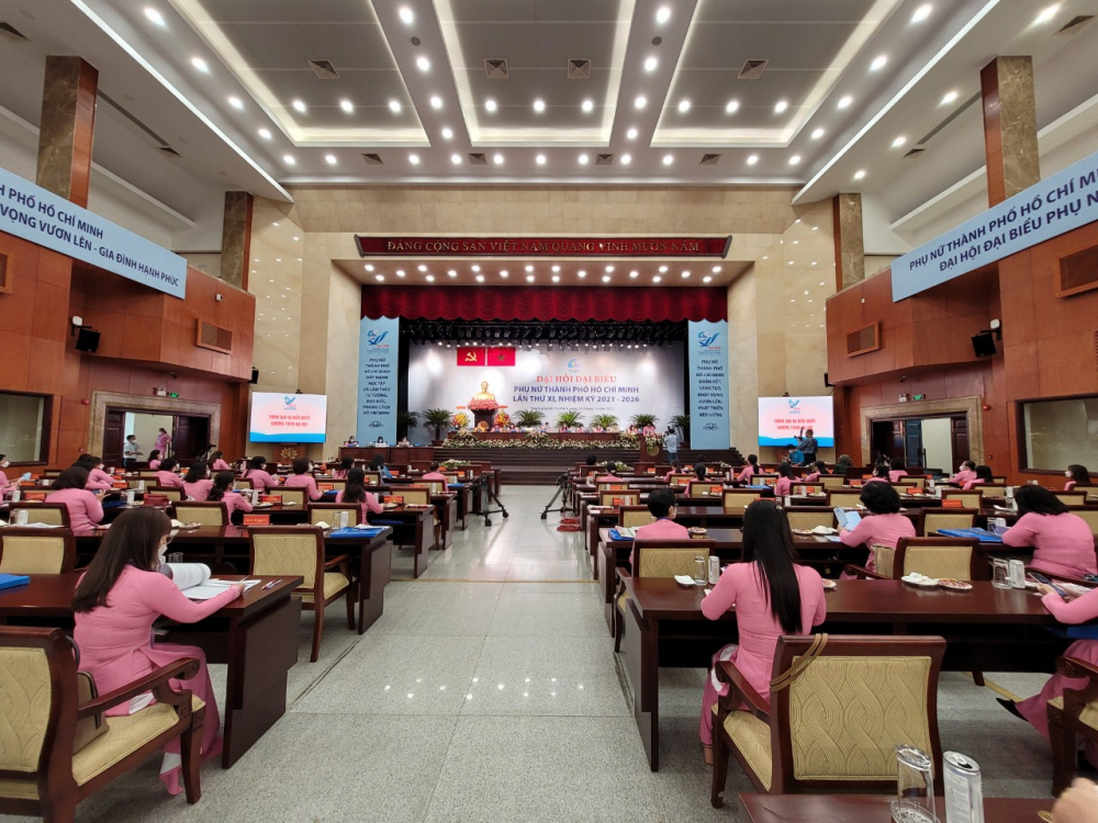 Quang cảnh phi&ecirc;n nội bộ của đại hội 