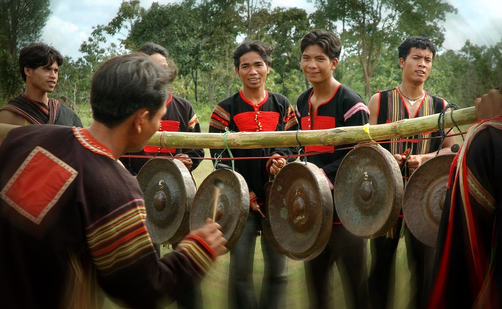 Cồng chi&ecirc;ng T&acirc;y Nguy&ecirc;n