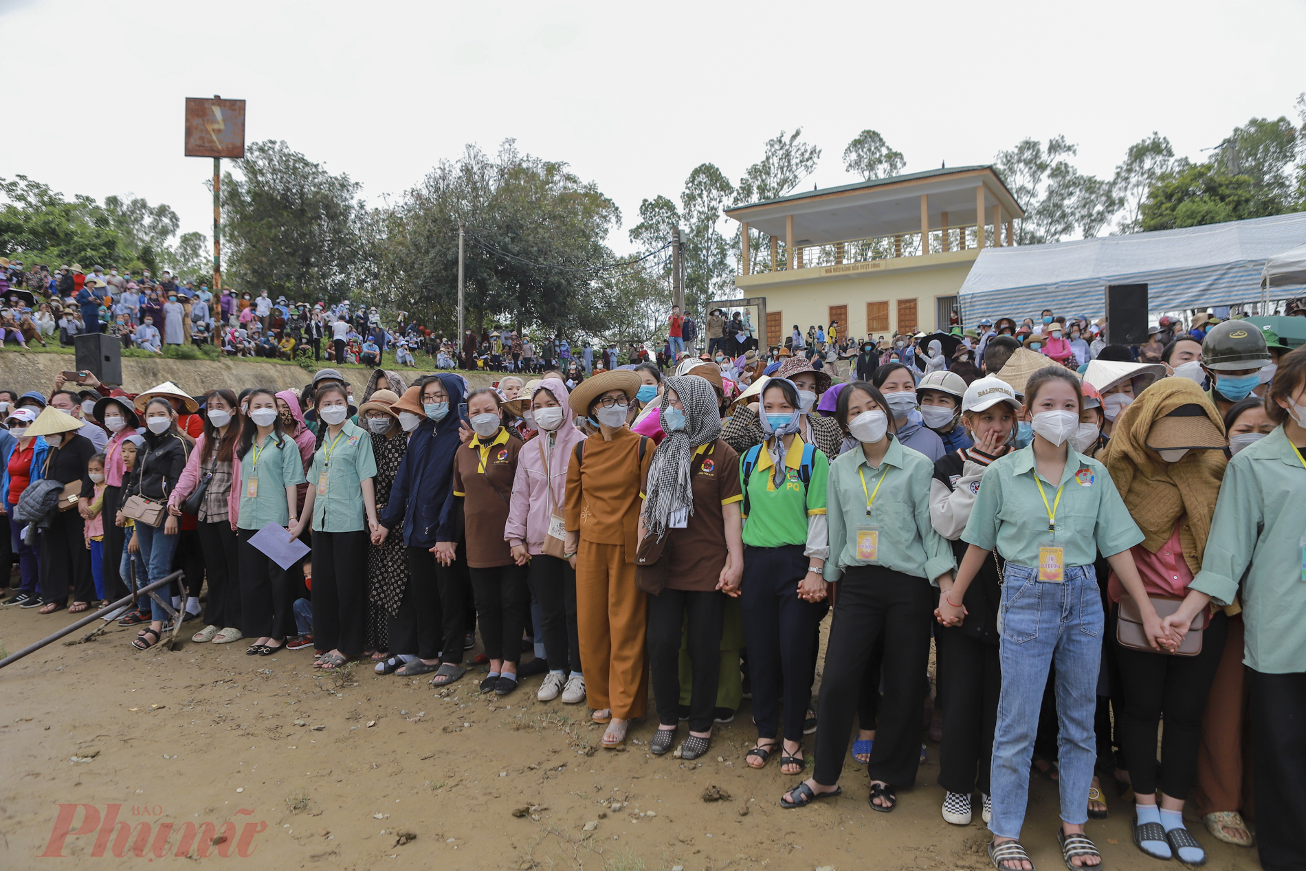 Buổi lễ đã để lại trong lòng người tham gia nhiều cảm xúc, đặc biệt l&agrave; l&ograve;ng trắc ẩn đối với vạn lo&agrave;i. Đạo đức hiếu sinh được thắp s&aacute;ng trong t&acirc;m hồn mọi người, để ch&uacute;ng ta biết y&ecirc;u thương, san sẻ nhiều hơn.