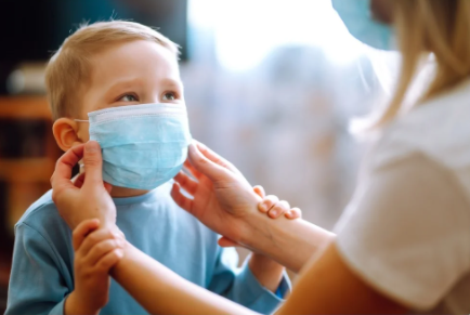 CDC lưu &yacute; rằng, hầu hết c&aacute;c trường hợp t&aacute;i nhiễm đều xảy ra ở trẻ em chưa được ti&ecirc;m chủng