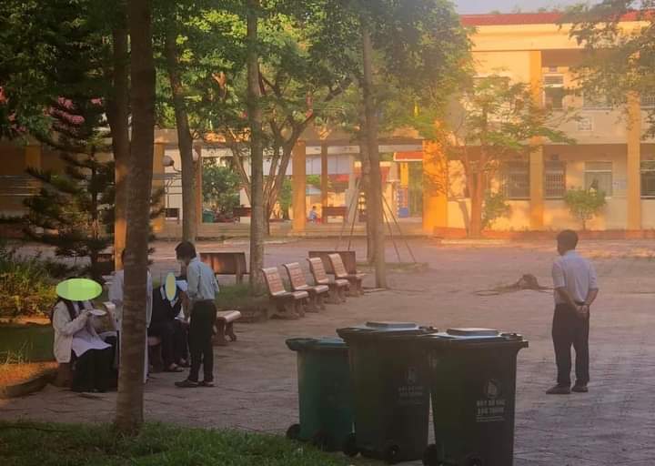 Bức ảnh từ mạng x&atilde; hội, được cho l&agrave; chụp lại l&uacute;c xảy ra vụ việc