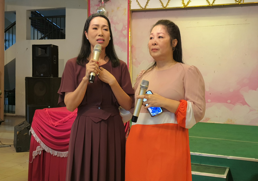 NSƯT Trịnh Kim Chi x&uacute;c động chia sẻ về t&igrave;nh h&igrave;nh kh&oacute; khăn của s&acirc;n khấu hiện nay v&agrave; mong muốn tiếp sức gi&uacute;p S&acirc;n khấu Kịch Ph&uacute; Nhuận