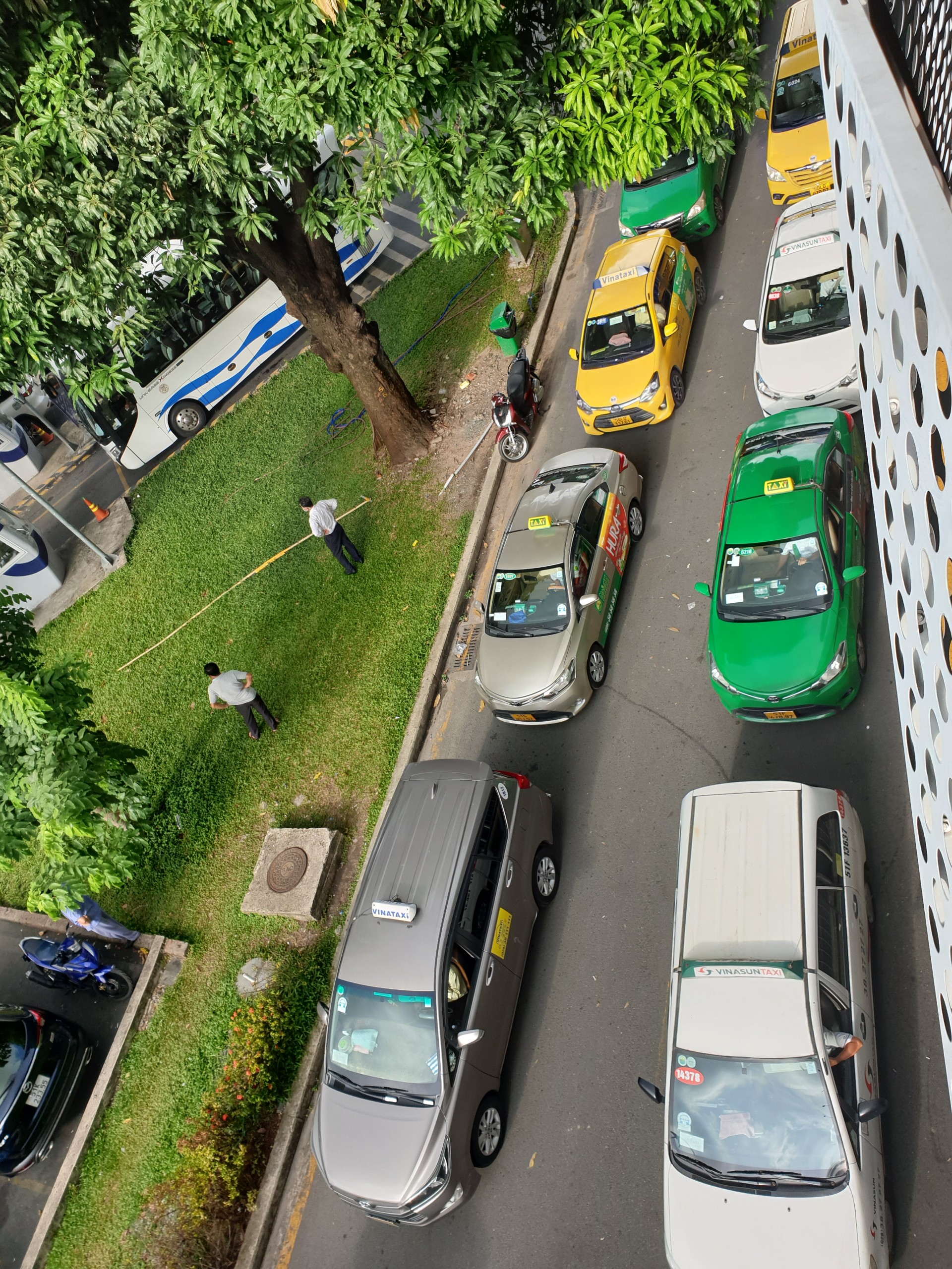C&oacute; thời điểm, taxi &ugrave;n ứ 