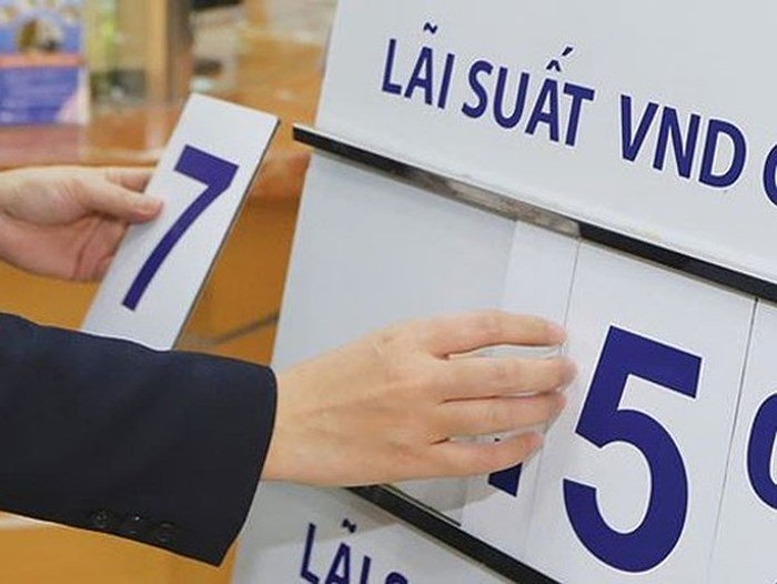 Nhiều ng&acirc;n h&agrave;ng tiếp tục tăng l&atilde;i suất để thu h&uacute;t nguồn tiền - Ảnh minh họa