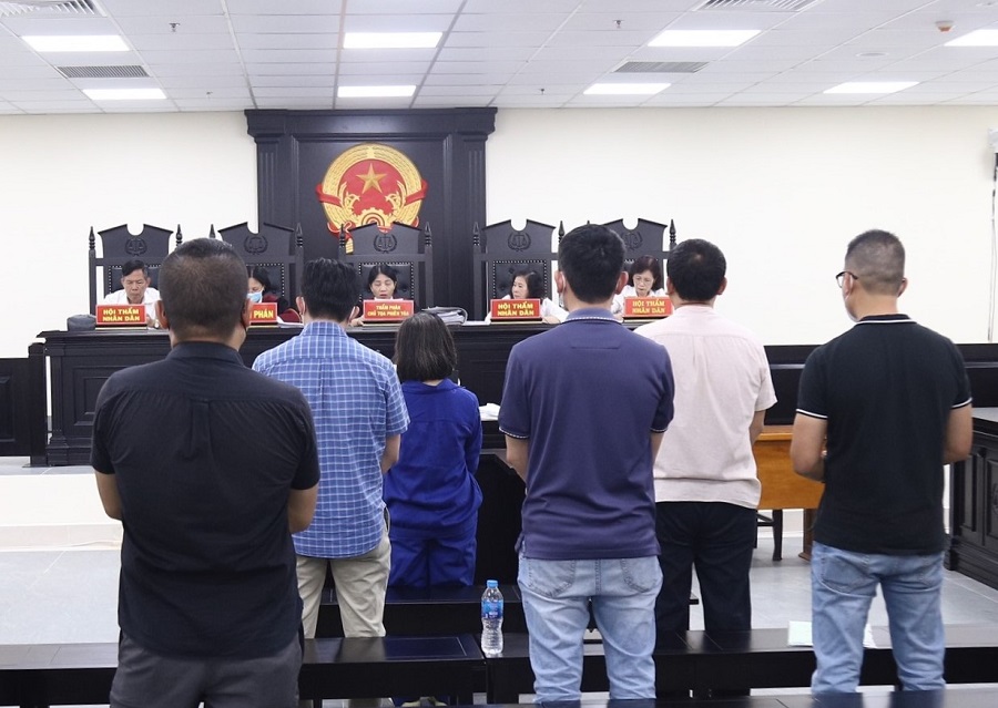 C&aacute;c bị c&aacute;o tại t&ograve;a