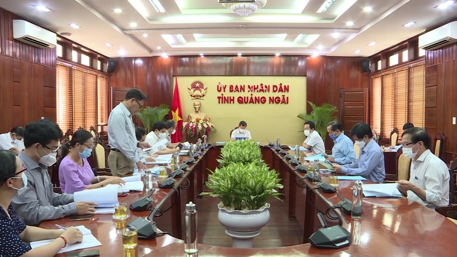 L&atilde;nh đạo Quảng Ng&atilde;i họp b&agrave;n về vấn đề giải thể Quỹ Đầu tư ph&aacute;t triển 