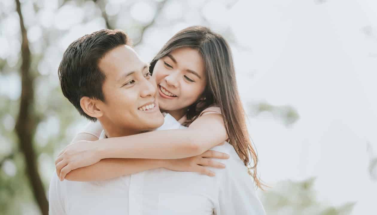 Trong t&igrave;nh y&ecirc;u, t&igrave;n bao nhi&ecirc;u l&agrave; vừa? (Ảnh minh họa)